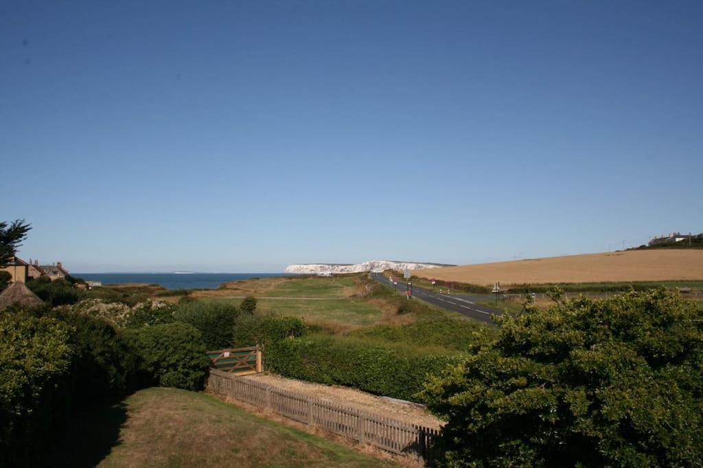 Greystone Cottage - Sea Views, Short Stroll To A Beautiful Sandy Beach Brook  Esterno foto