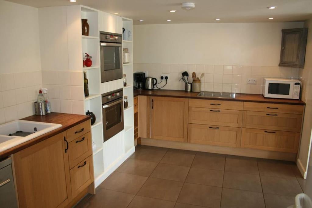 Greystone Cottage - Sea Views, Short Stroll To A Beautiful Sandy Beach Brook  Esterno foto